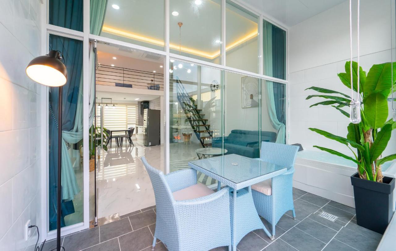 Patio Pool Apartment